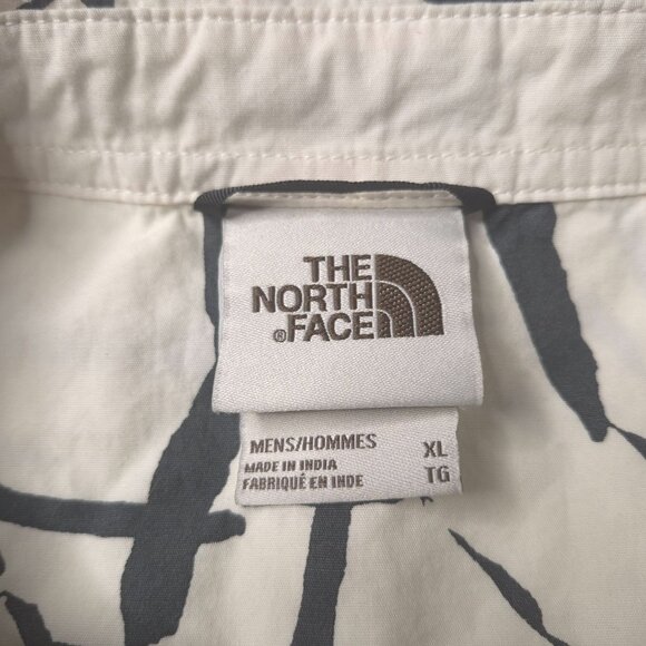 The North Face Mens XL Short Sleeve Button-Up Shirt First Trail Pattern Hiking - Picture 4 of 5